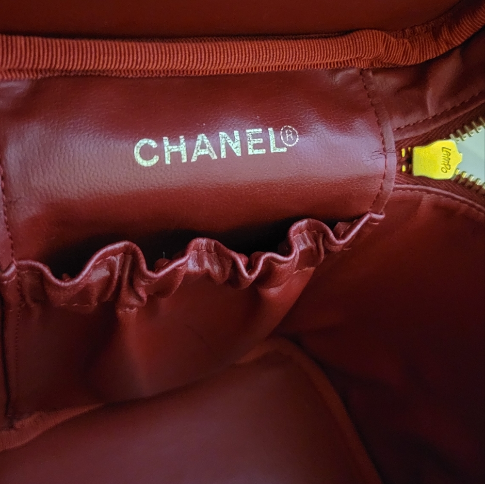 Authentic Red Chanel Vanity Case - image 7